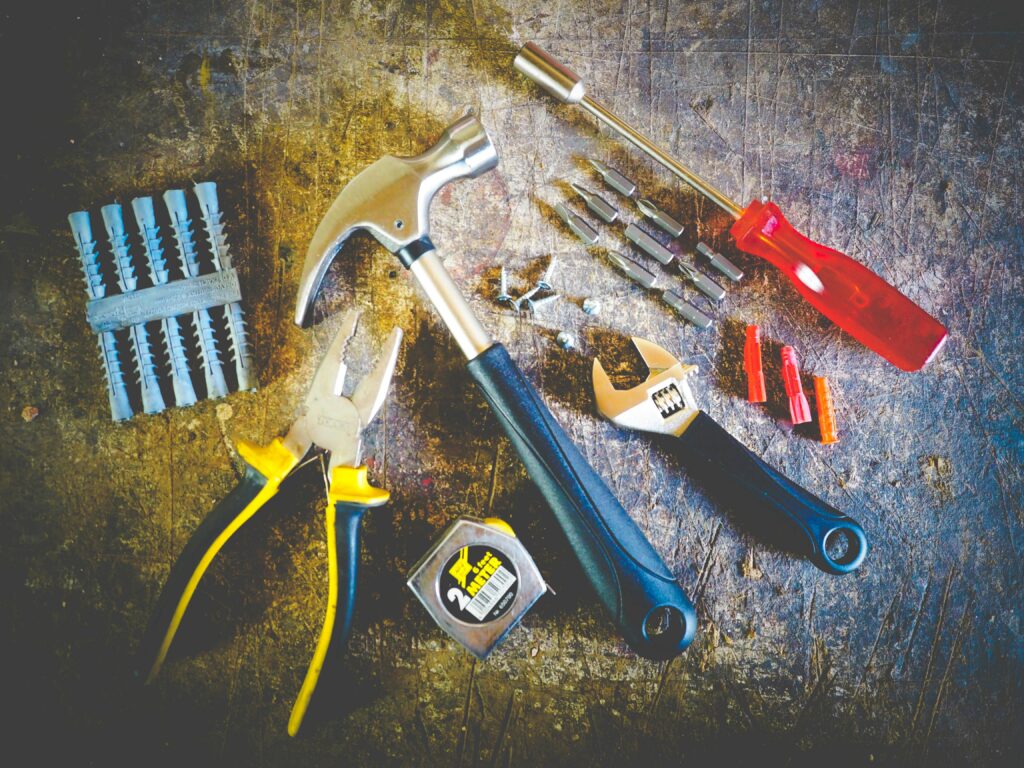 6 Home Repairs Tips That You Can Totally Do Yourself